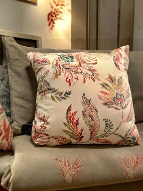Belk’s Modern.Southern.Home Floral Embroidered Reversible Accent Pillow (NWOT)